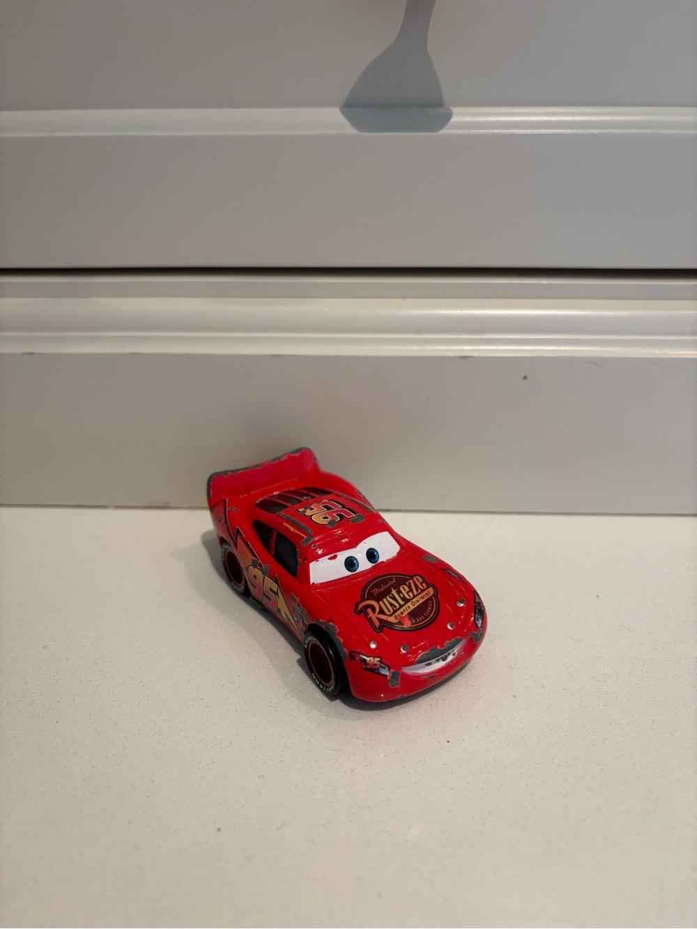 Disney Pixar Lightning McQueen Die-Cast Car